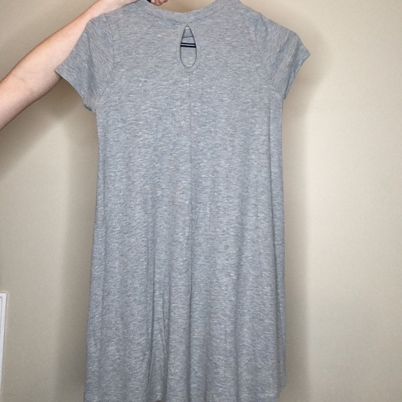 GRAY T-SHIRT DRESS - Picture 2 of 4